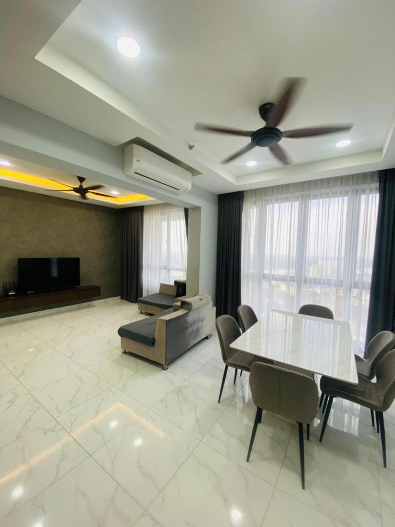 2Br Premium Suites Troika Kota Bharu By Aghome Dış mekan fotoğraf